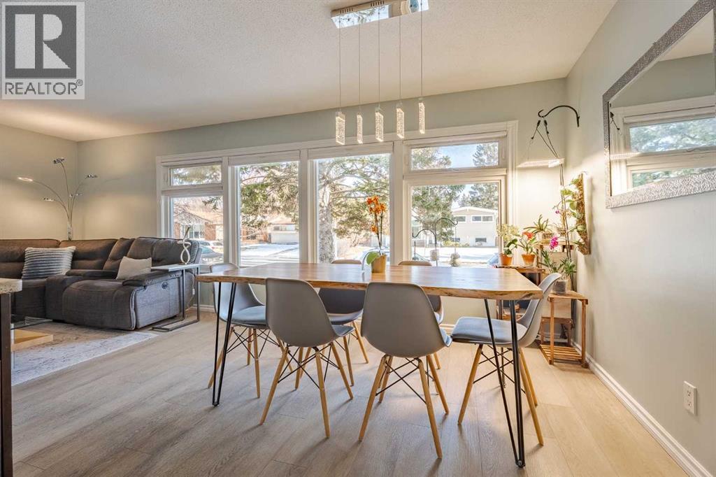 Single Family House Bungalow for Sale in  Brockington Road NW Brentwood Calgary 