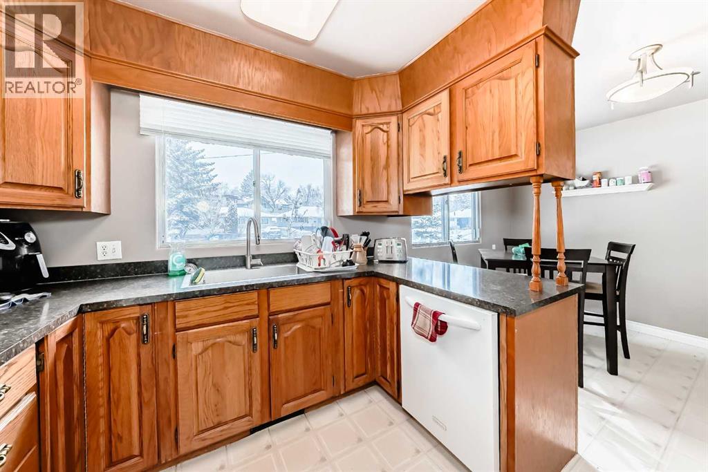 Single Family House Bungalow for Sale in  Rosehill Drive NW Rosemont Calgary 