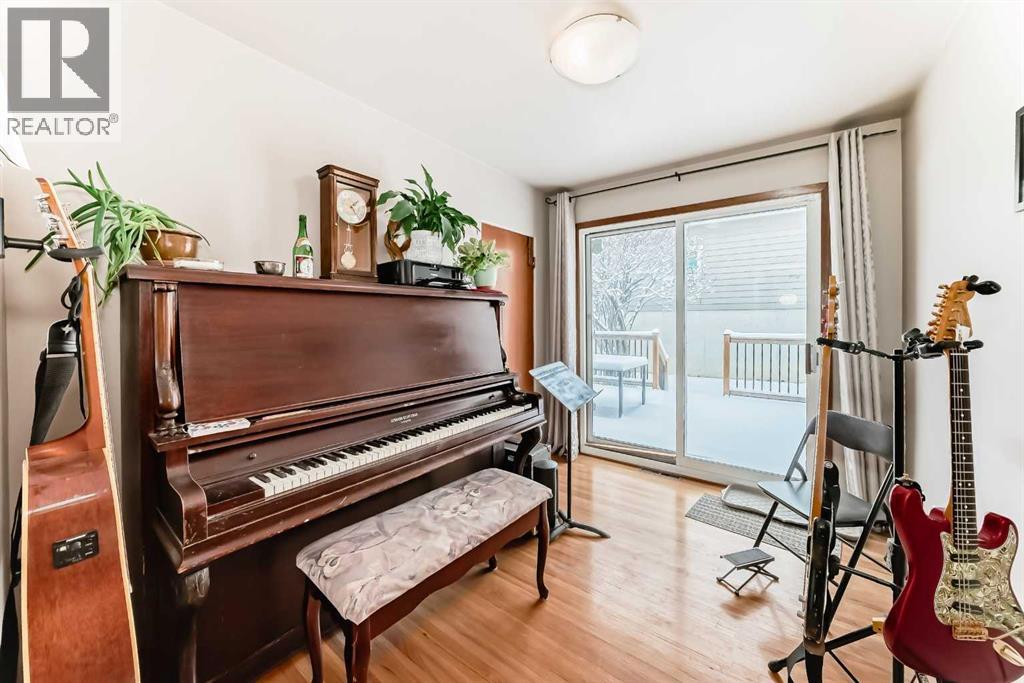 Single Family House Bungalow for Sale in  Rosehill Drive NW Rosemont Calgary 