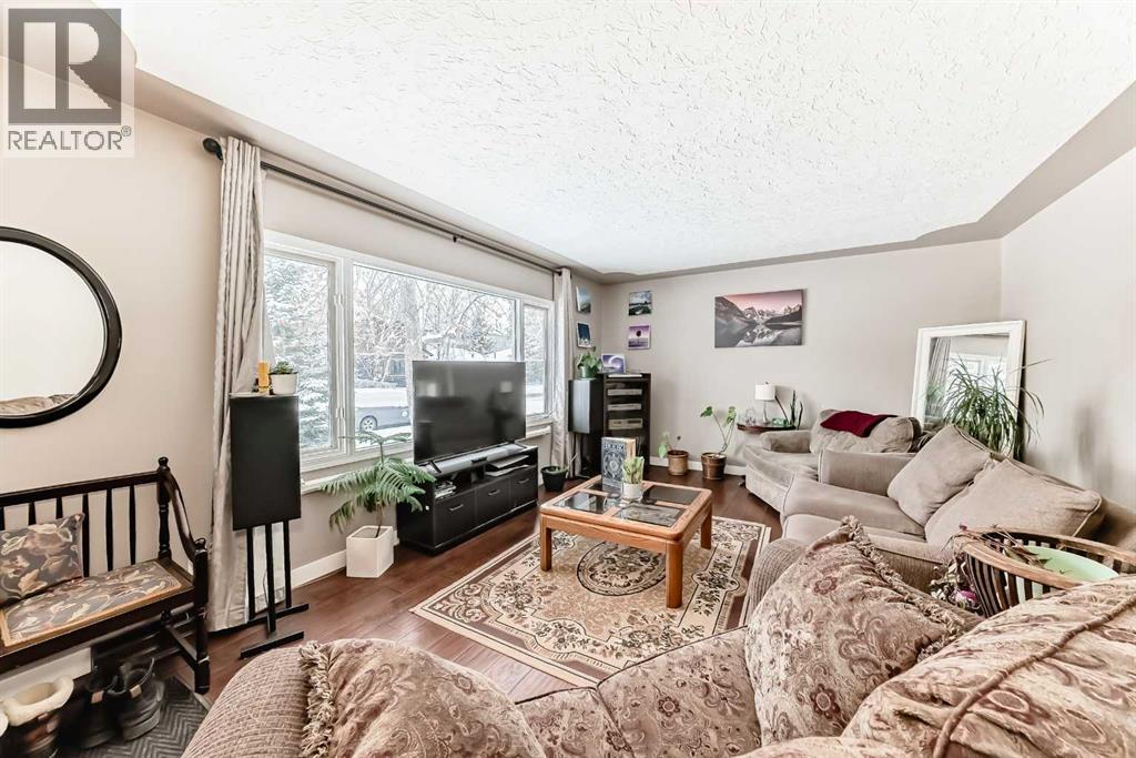 Single Family House Bungalow for Sale in  Rosehill Drive NW Rosemont Calgary 