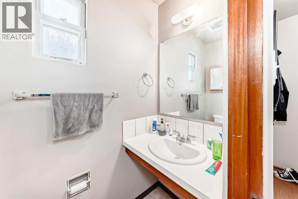 Single Family House Bungalow for Sale in  Rosehill Drive NW Rosemont Calgary 