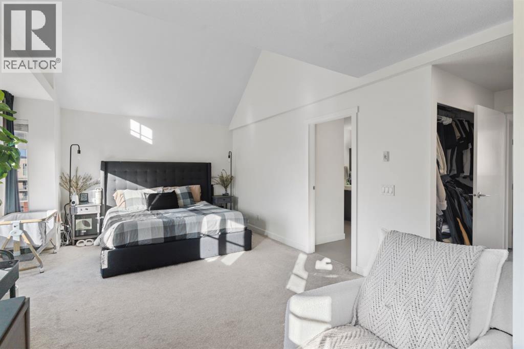 Single Family House for Sale in   A Street SW Bankview Calgary 