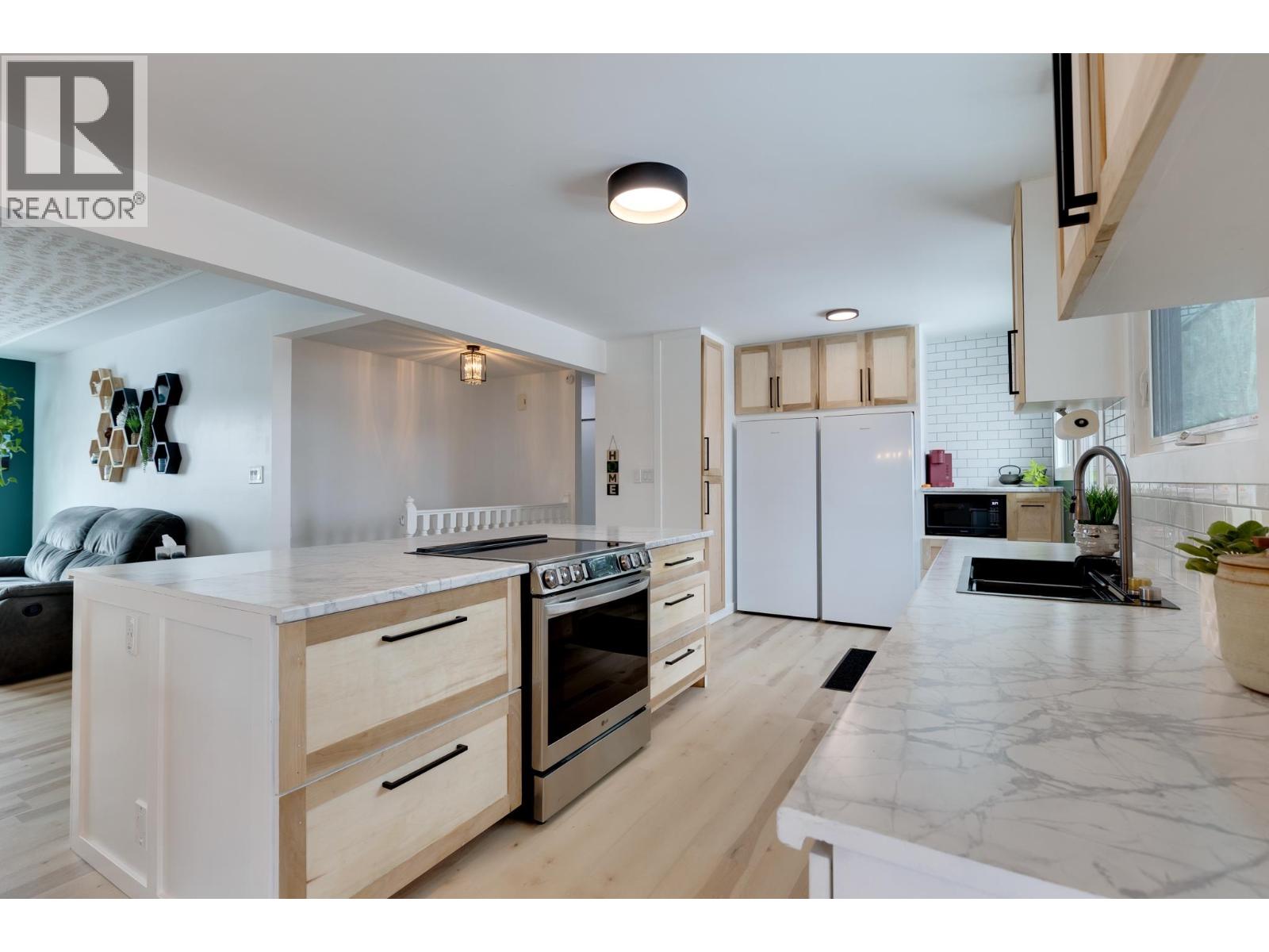 350 KILLOREN CRESCENT - 10