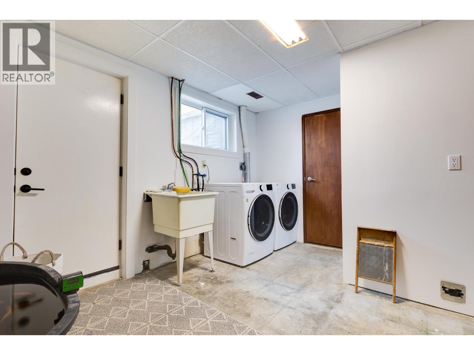 350 KILLOREN CRESCENT - 31