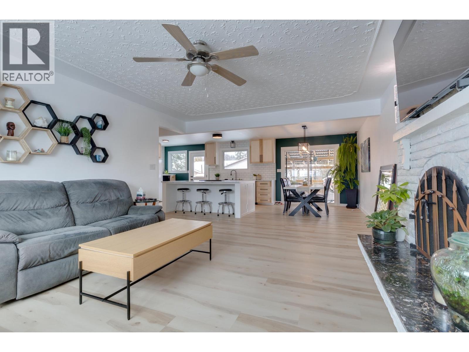 350 KILLOREN CRESCENT - 5