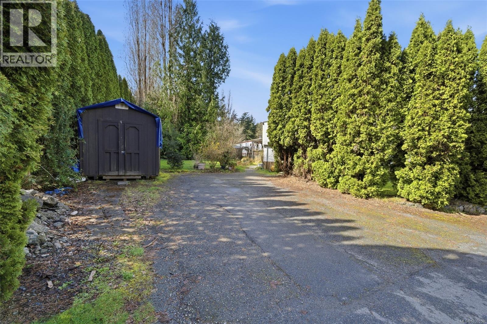 #11 2615 OTTER POINT RD - 10