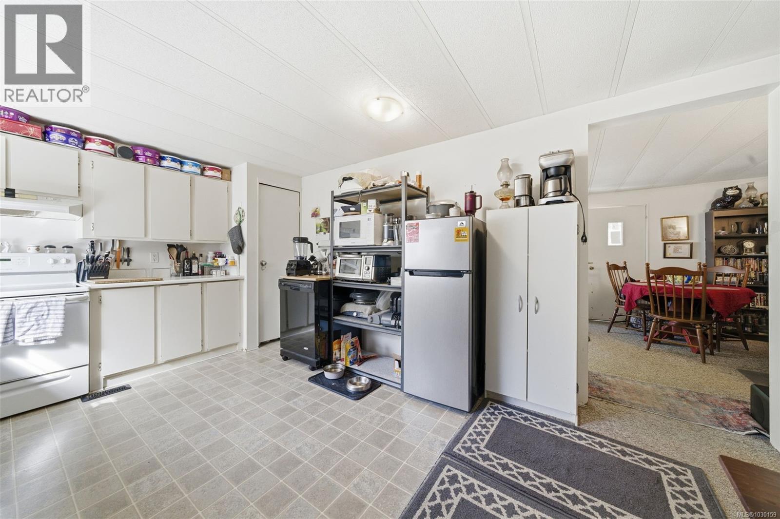 #11 2615 OTTER POINT RD - 19