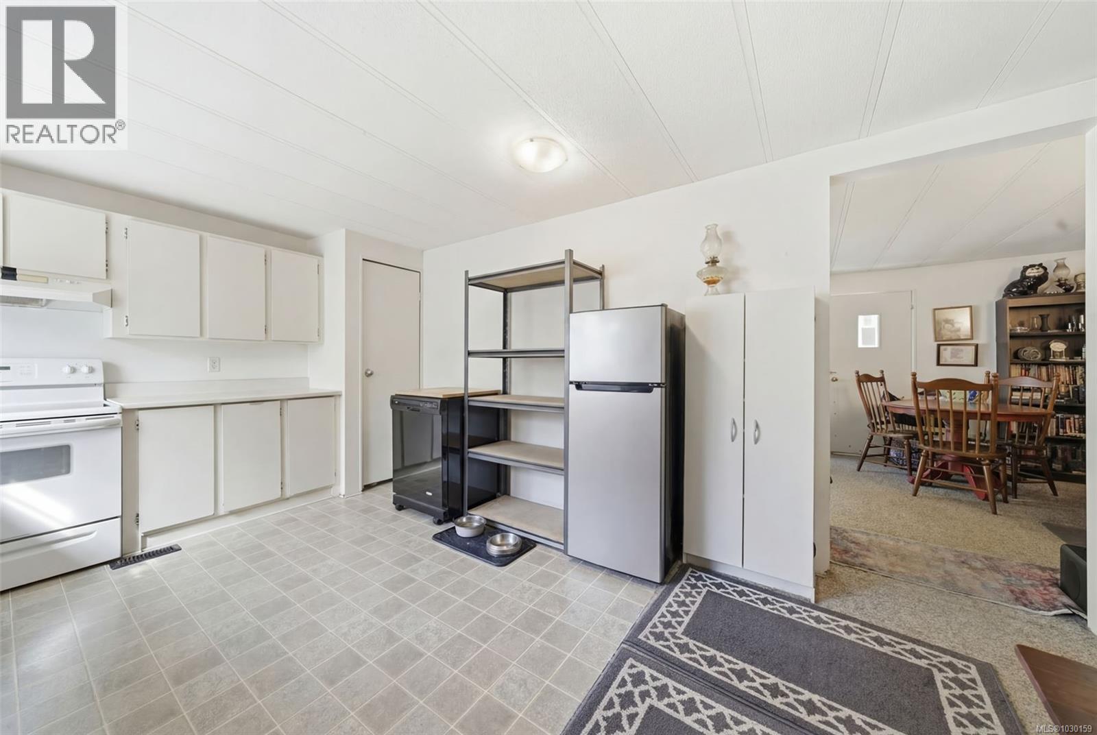 #11 2615 OTTER POINT RD - 20