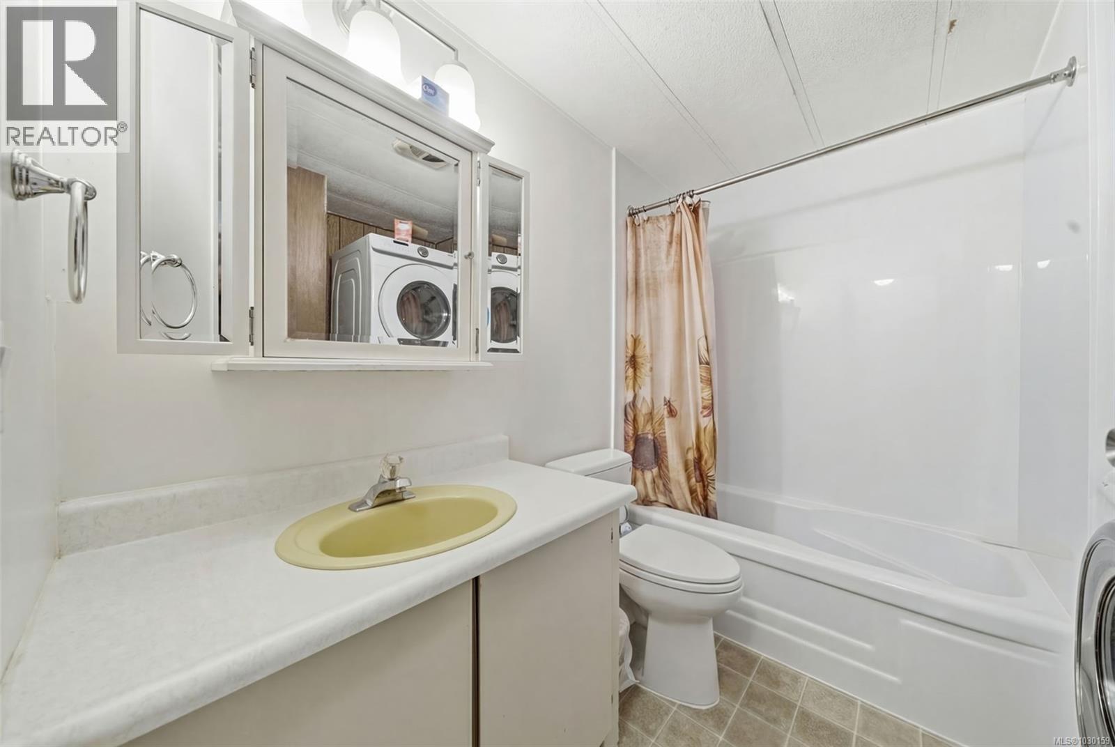 #11 2615 OTTER POINT RD - 35