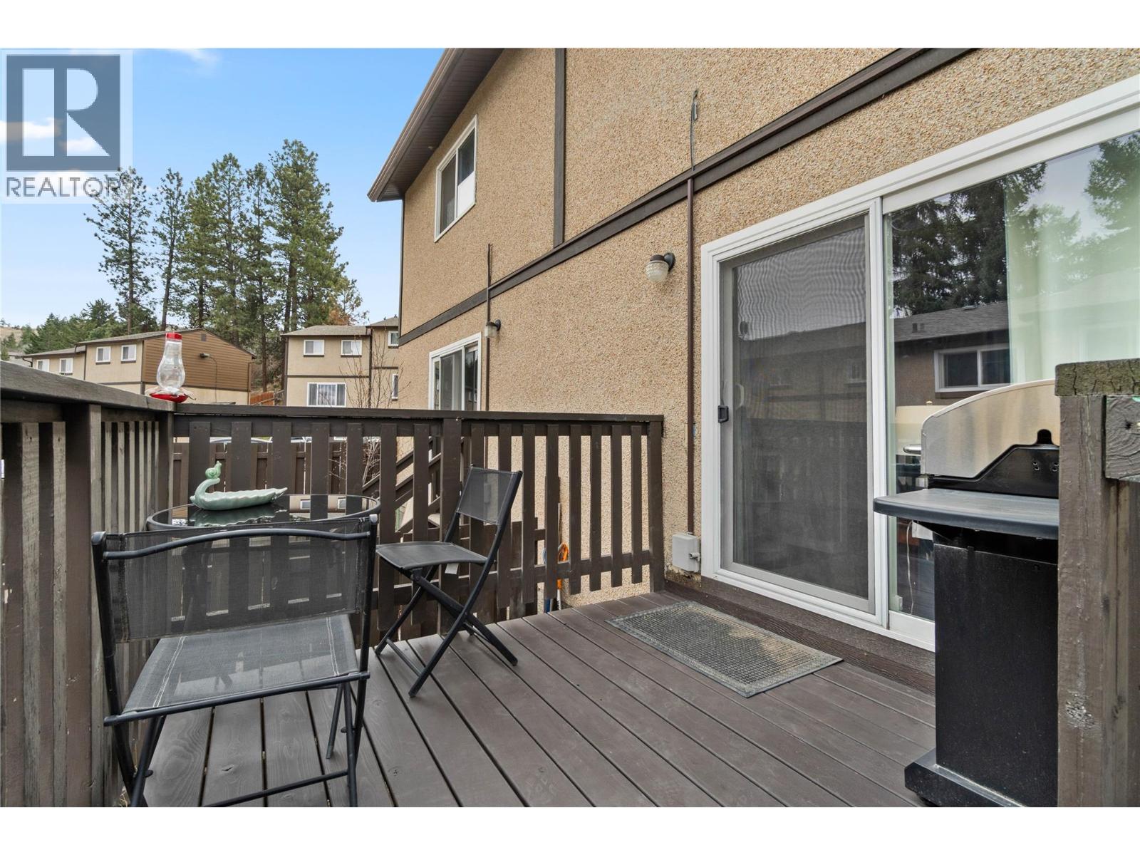 #46 1605 SUMMIT DRIVE - 16