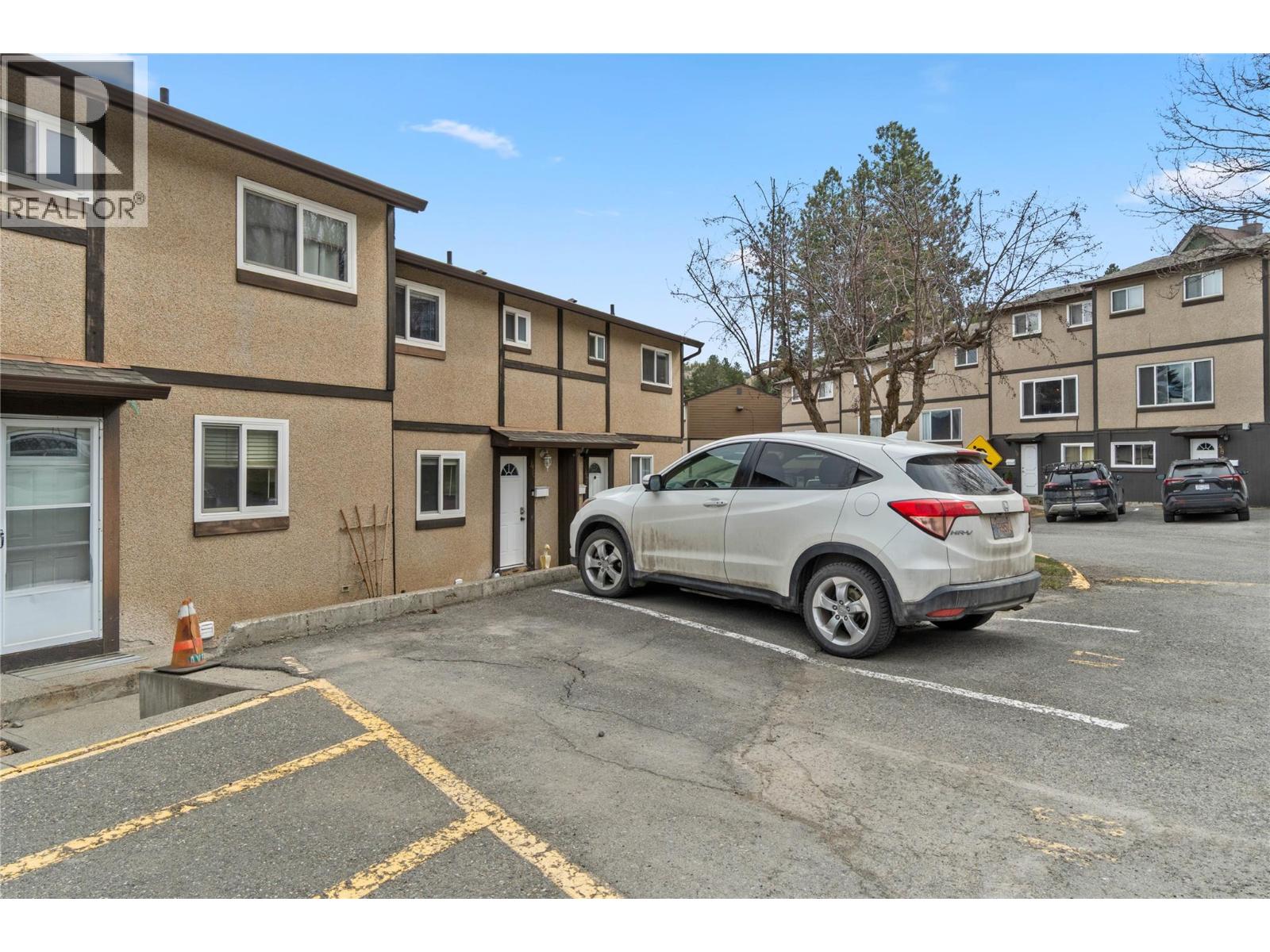 #46 1605 SUMMIT DRIVE - 26