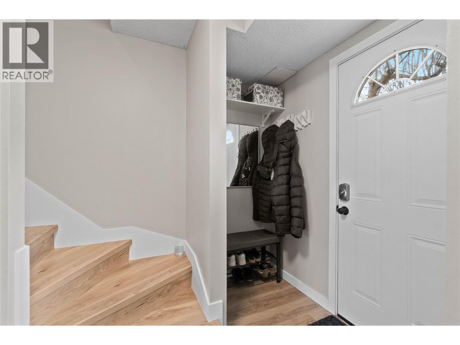 #46 1605 SUMMIT DRIVE - 5