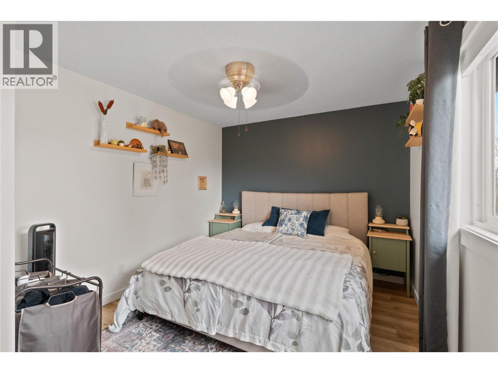 #46 1605 SUMMIT DRIVE - 9