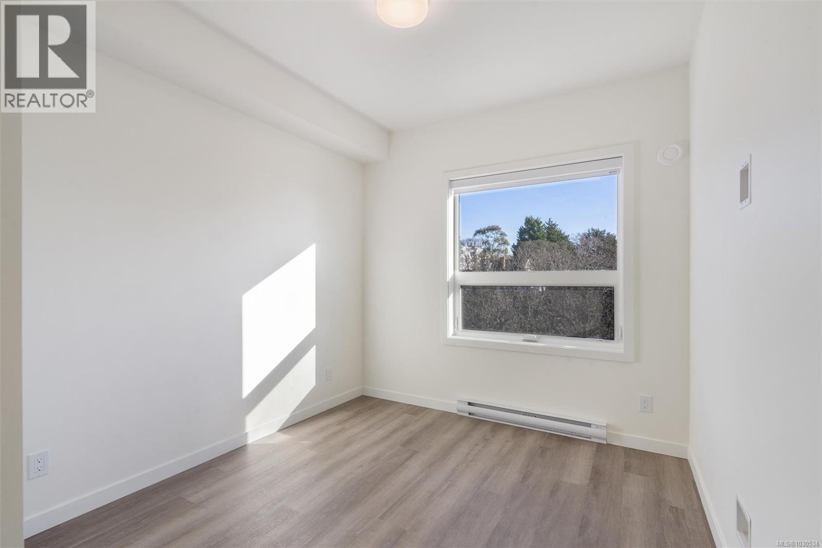 #410 1102 ESQUIMALT RD - 25