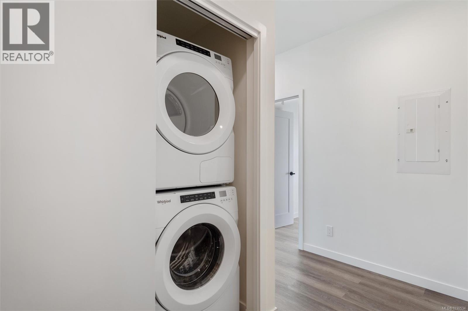 #410 1102 ESQUIMALT RD - 30