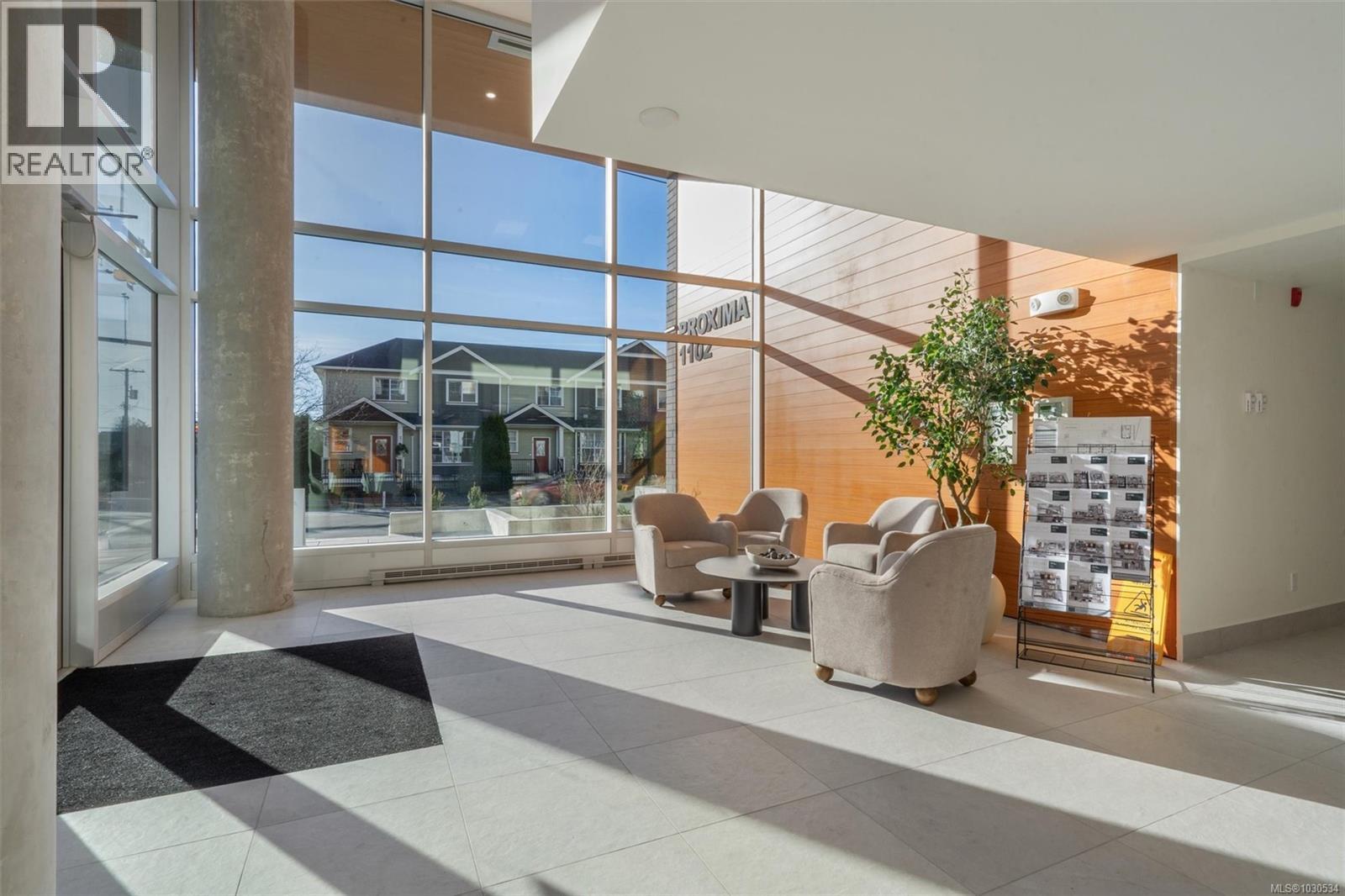 #410 1102 ESQUIMALT RD - Image 3