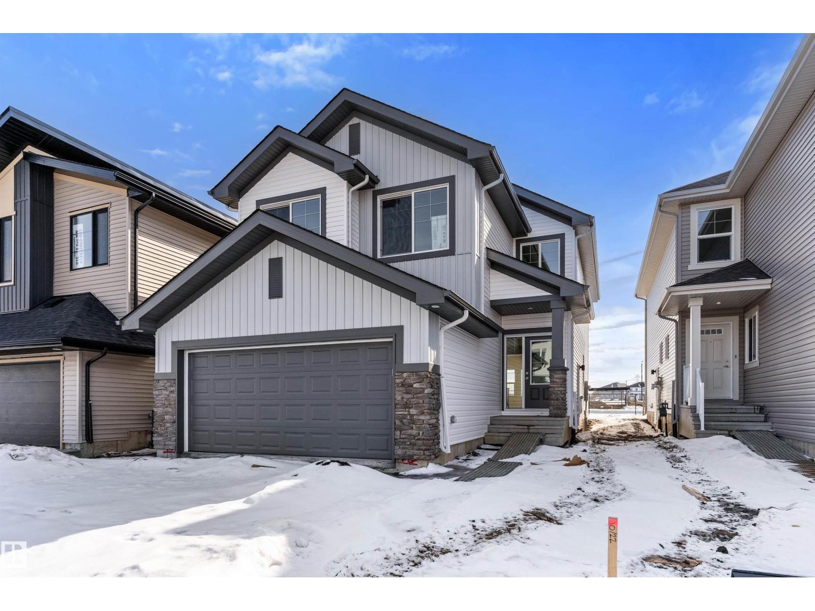 939 18 AV NW - 3