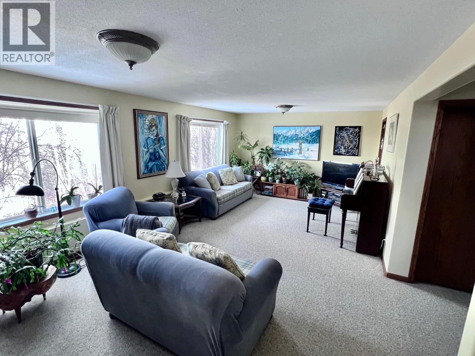 9312 BLUFF ROAD - 35