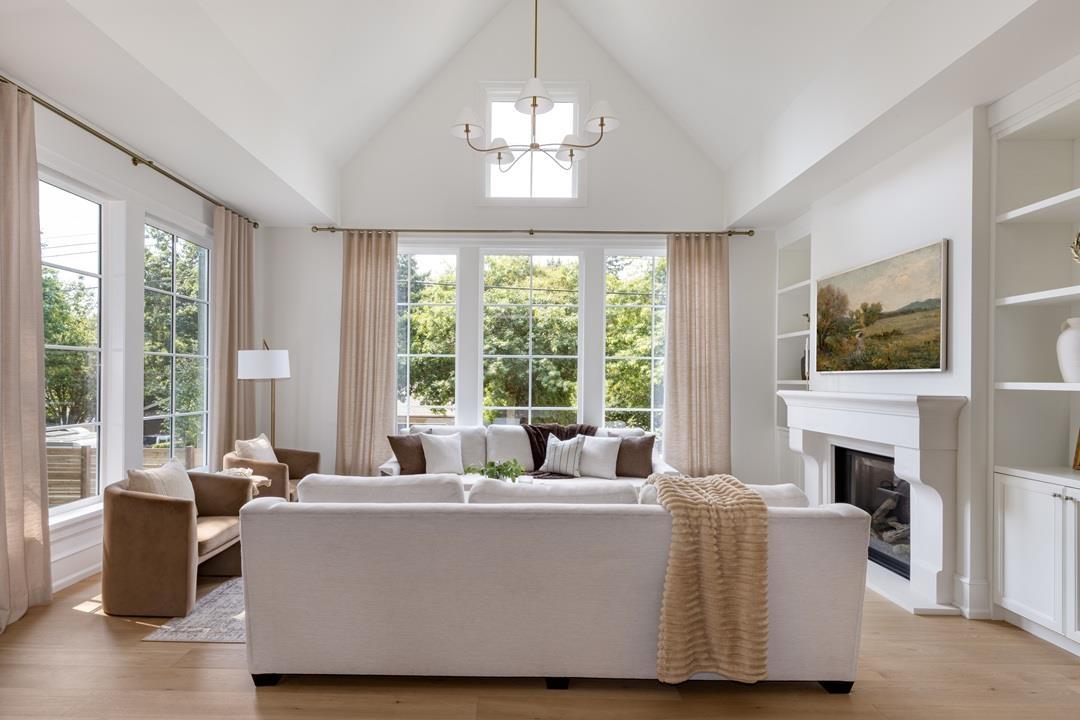 1688 127 STREET, Surrey