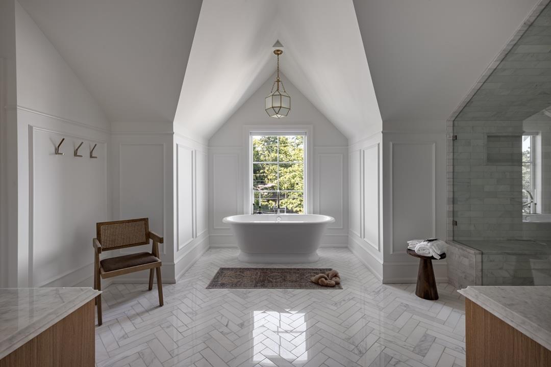 1688 127 STREET, Surrey