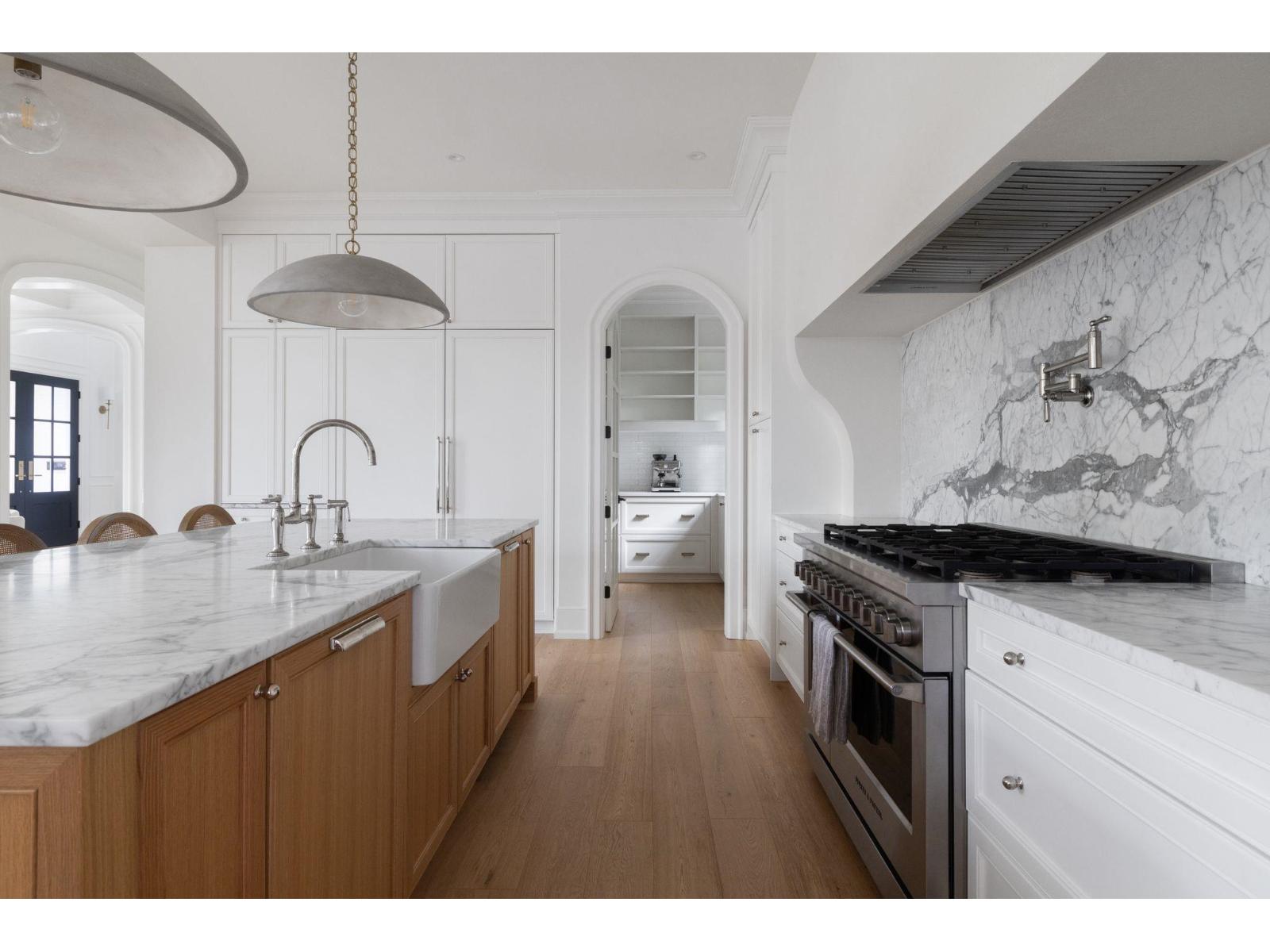 1688 127 STREET, Surrey