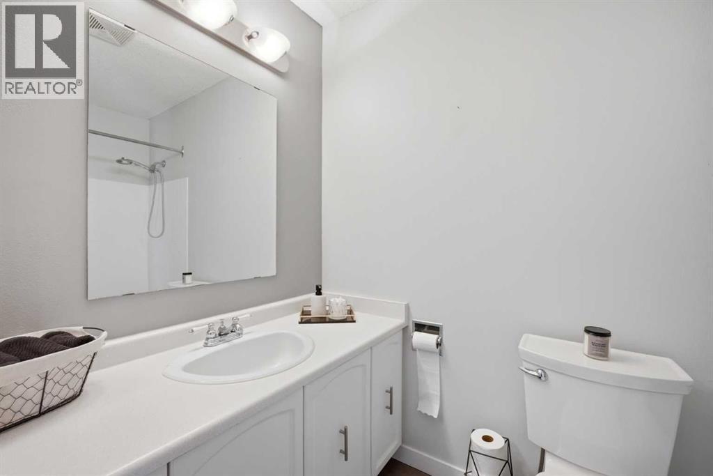 Single Family House for Sale in    Avenue SE Penbrooke Meadows Calgary 