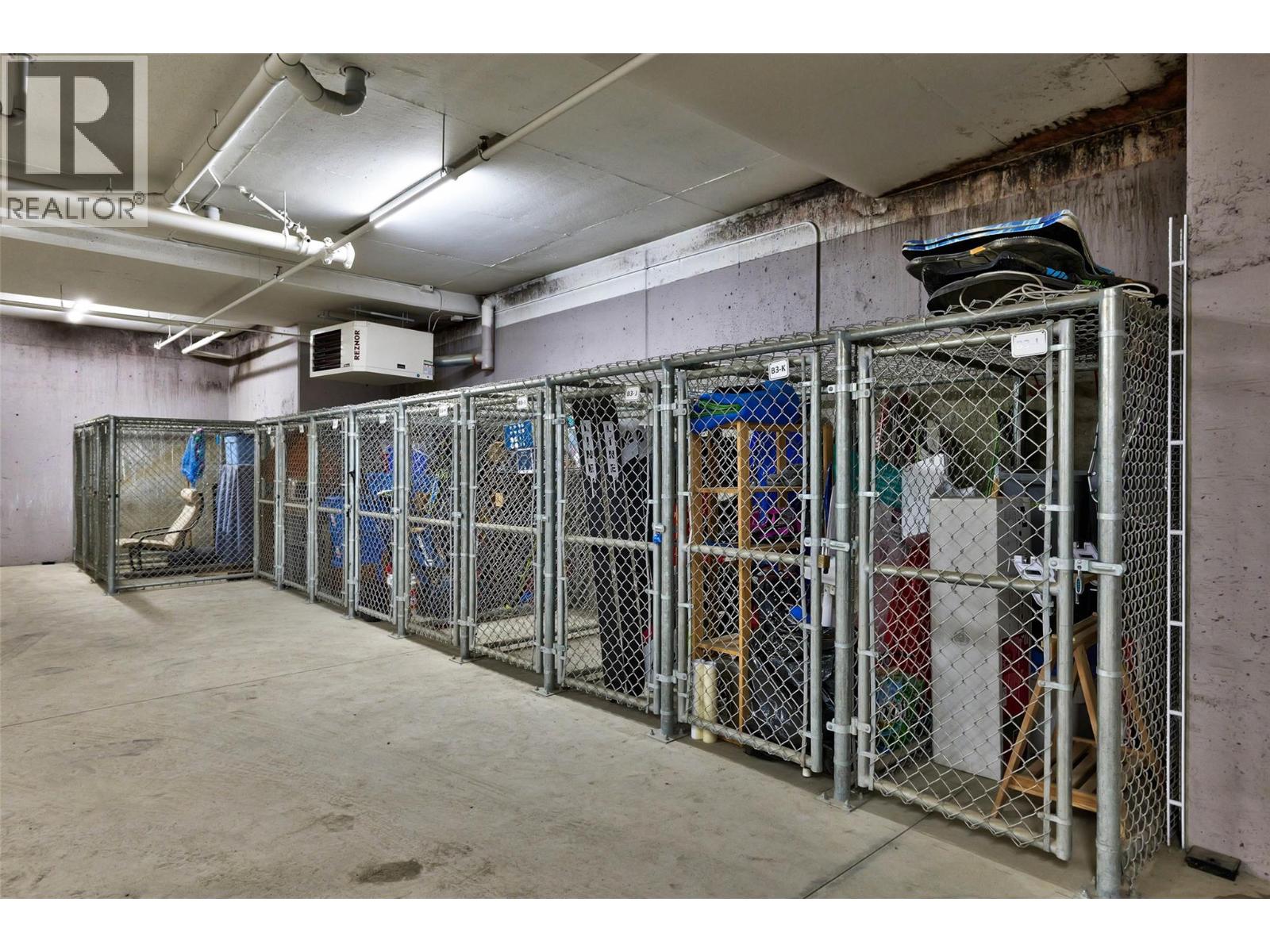 #35 5015 VALLEY Drive - 34