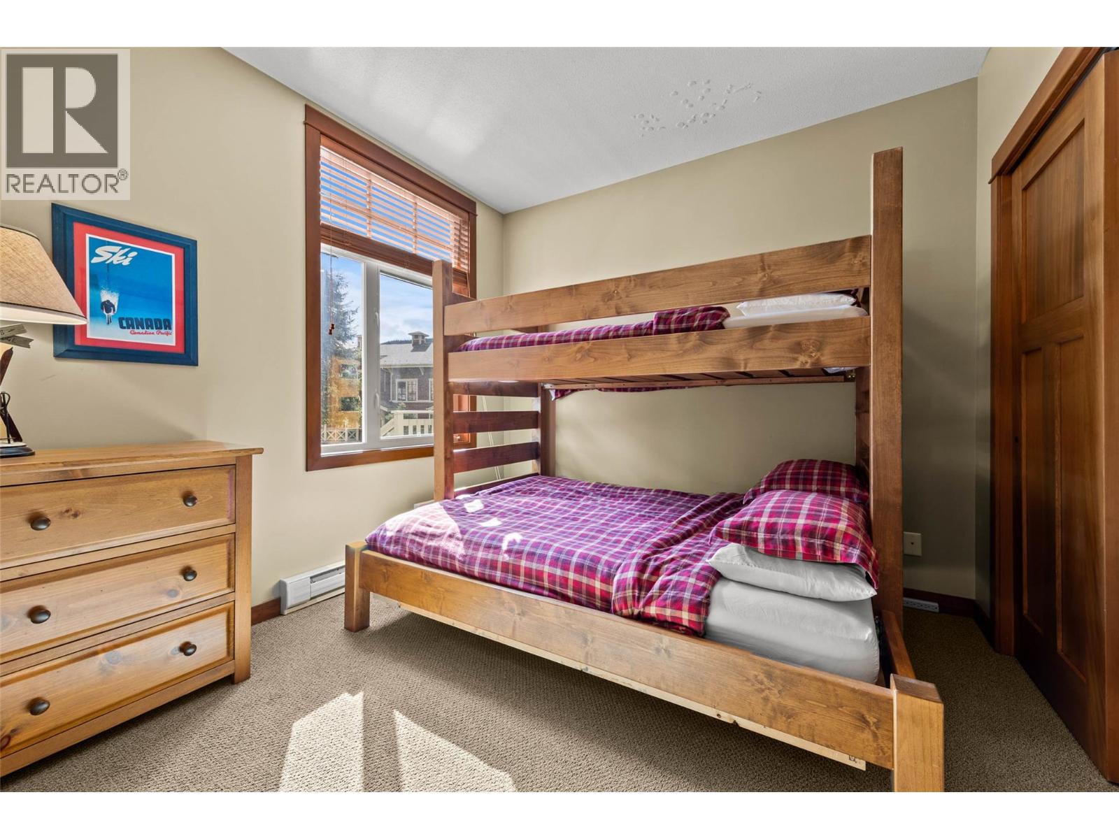 #35 5015 VALLEY DRIVE - 6