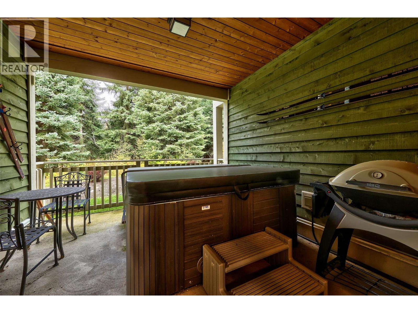 #35 5015 VALLEY Drive - 18