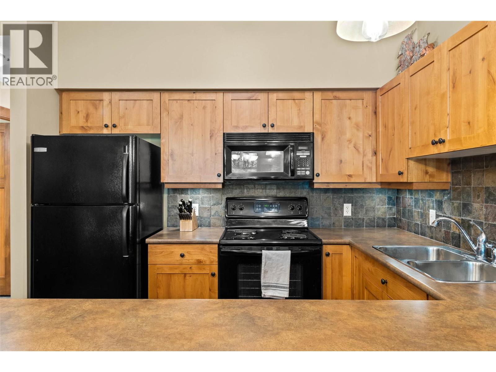 #35 5015 VALLEY Drive - 12