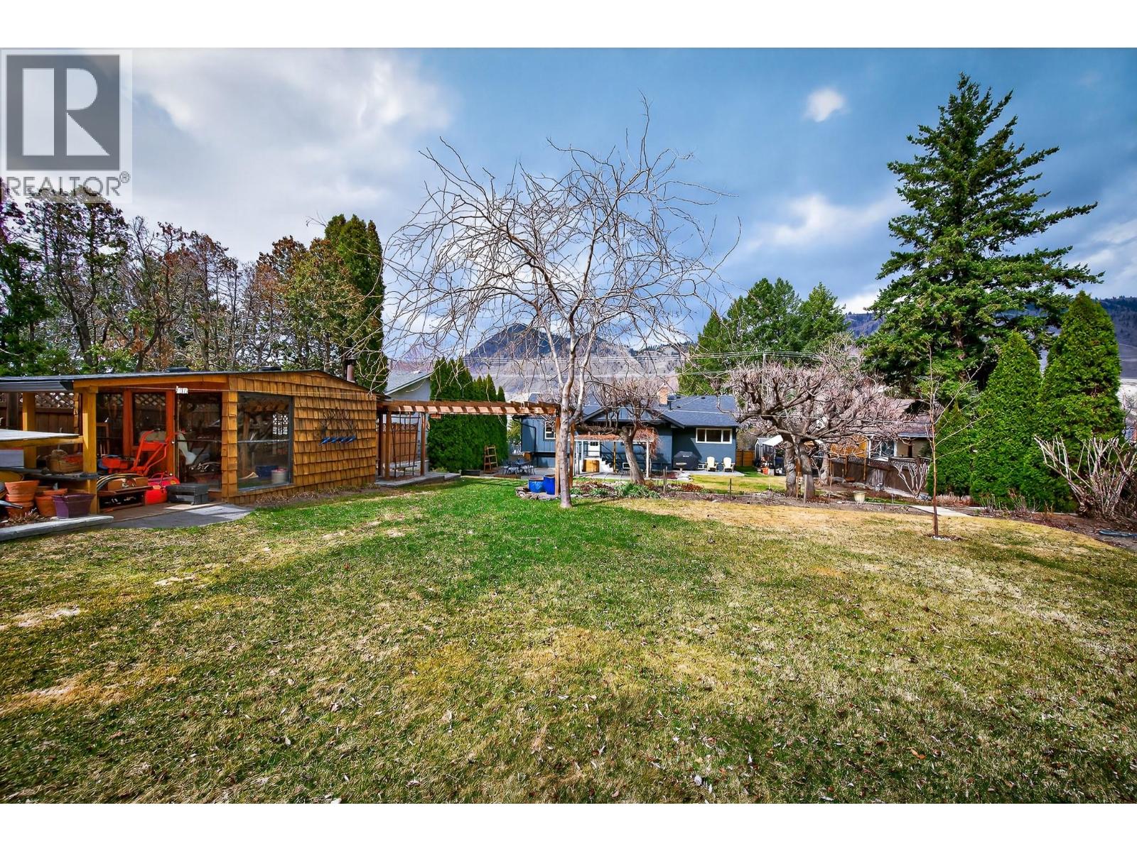 2095 VALLEYVIEW DRIVE - 39