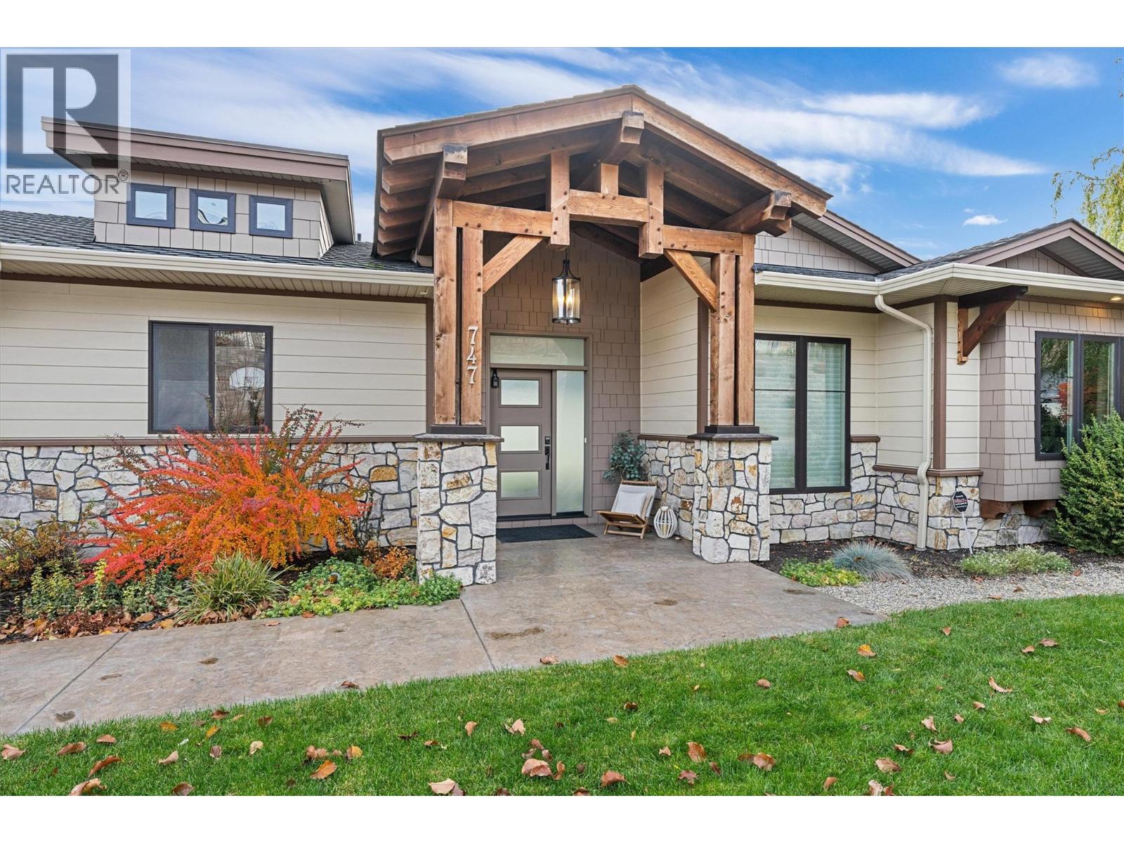  747 Traditions Crescent, Kelowna