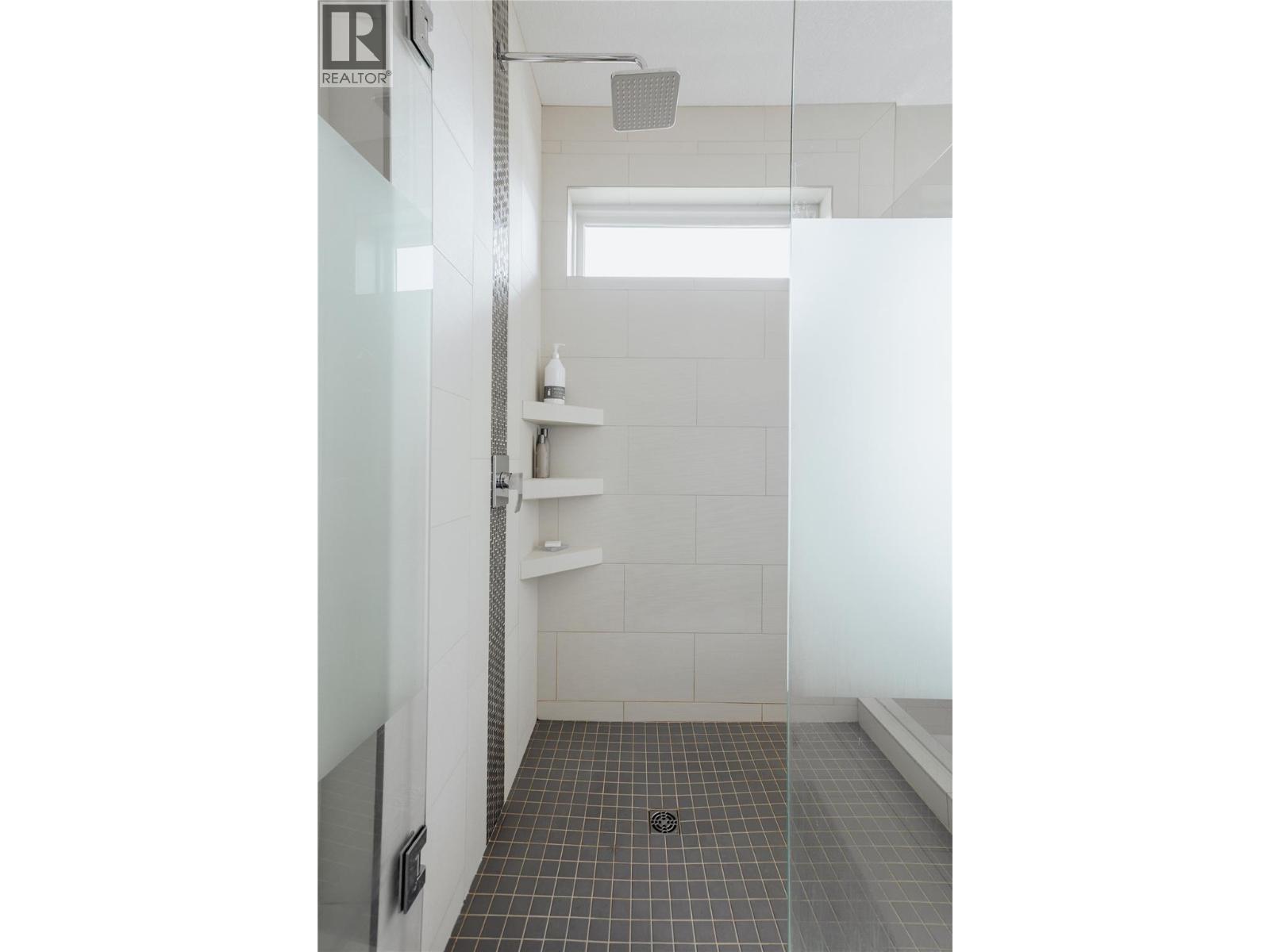  747 Traditions Crescent, Kelowna