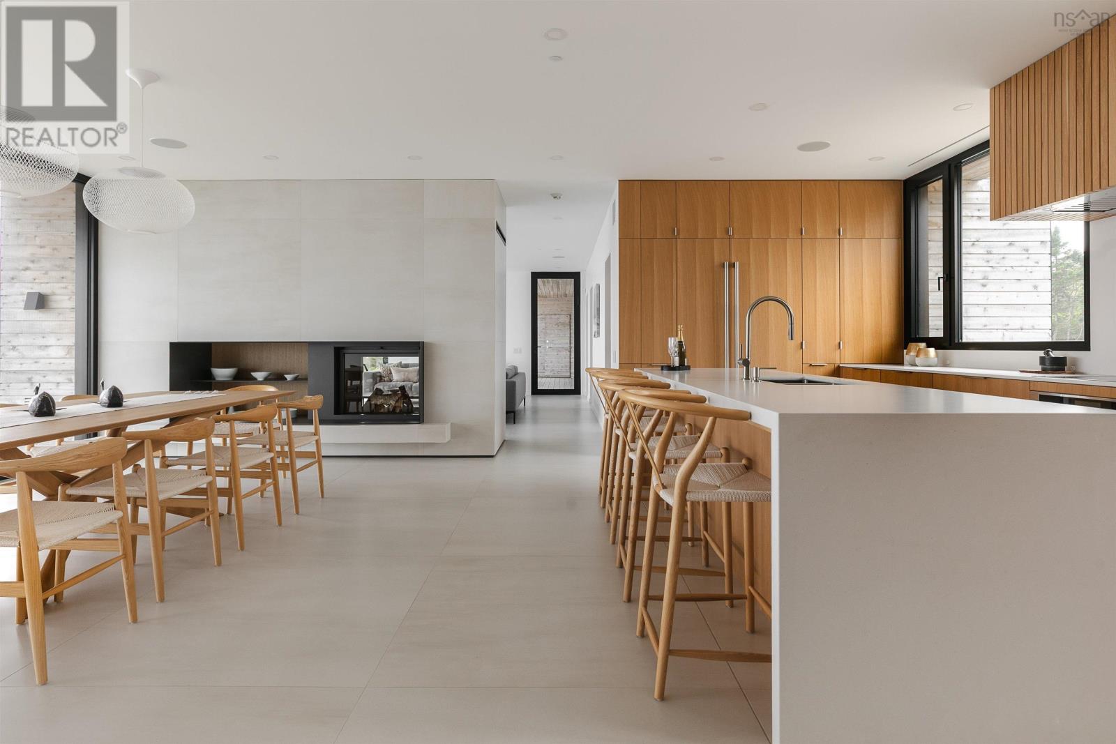 Property 22 of 51 of 38 Island Watch Run