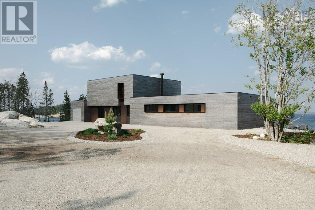 Property 9 of 51 of 38 Island Watch Run