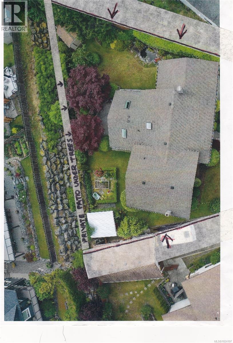 562 ROTHDALE RD - 36