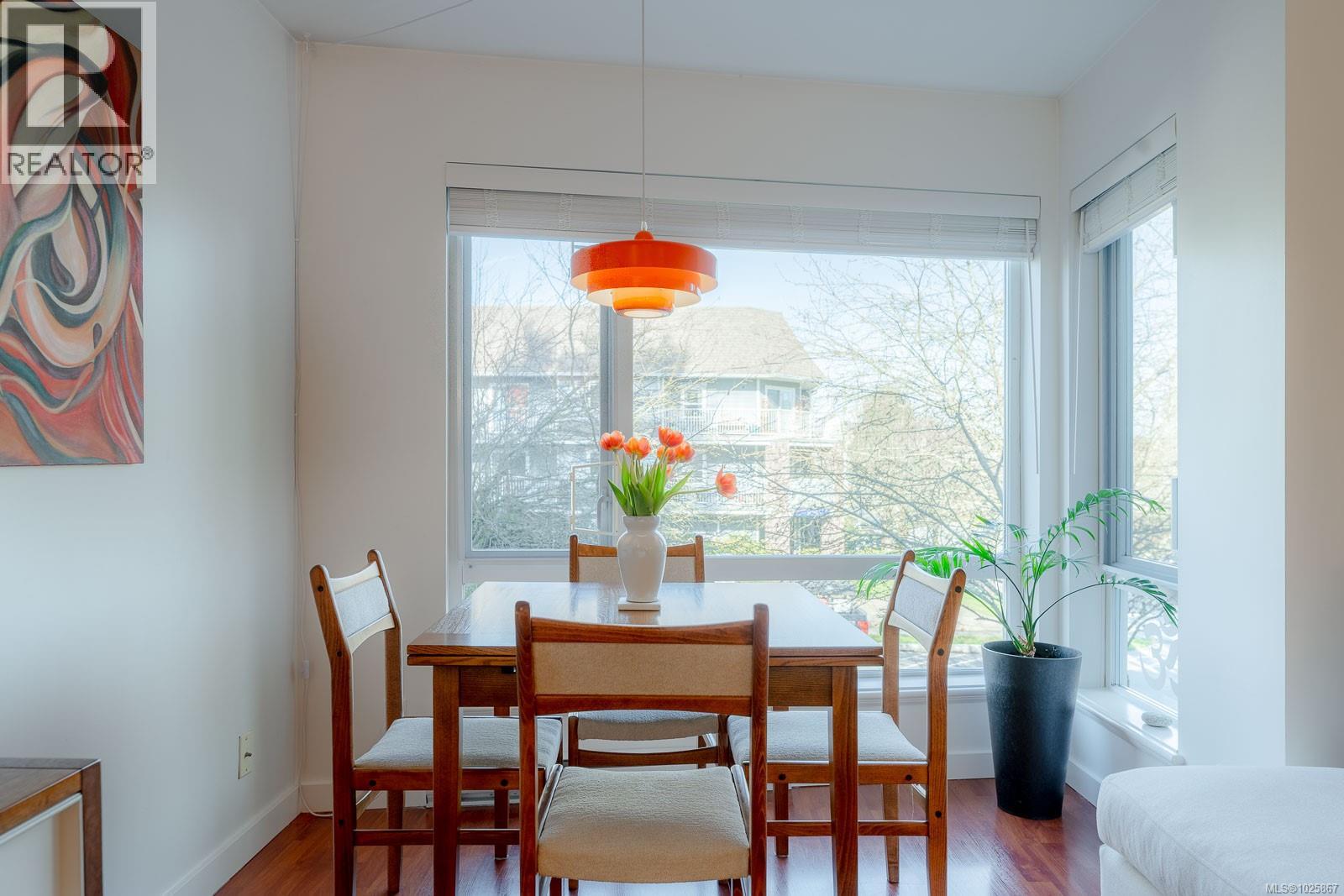 #202 116 QUEENS RD - Image 3