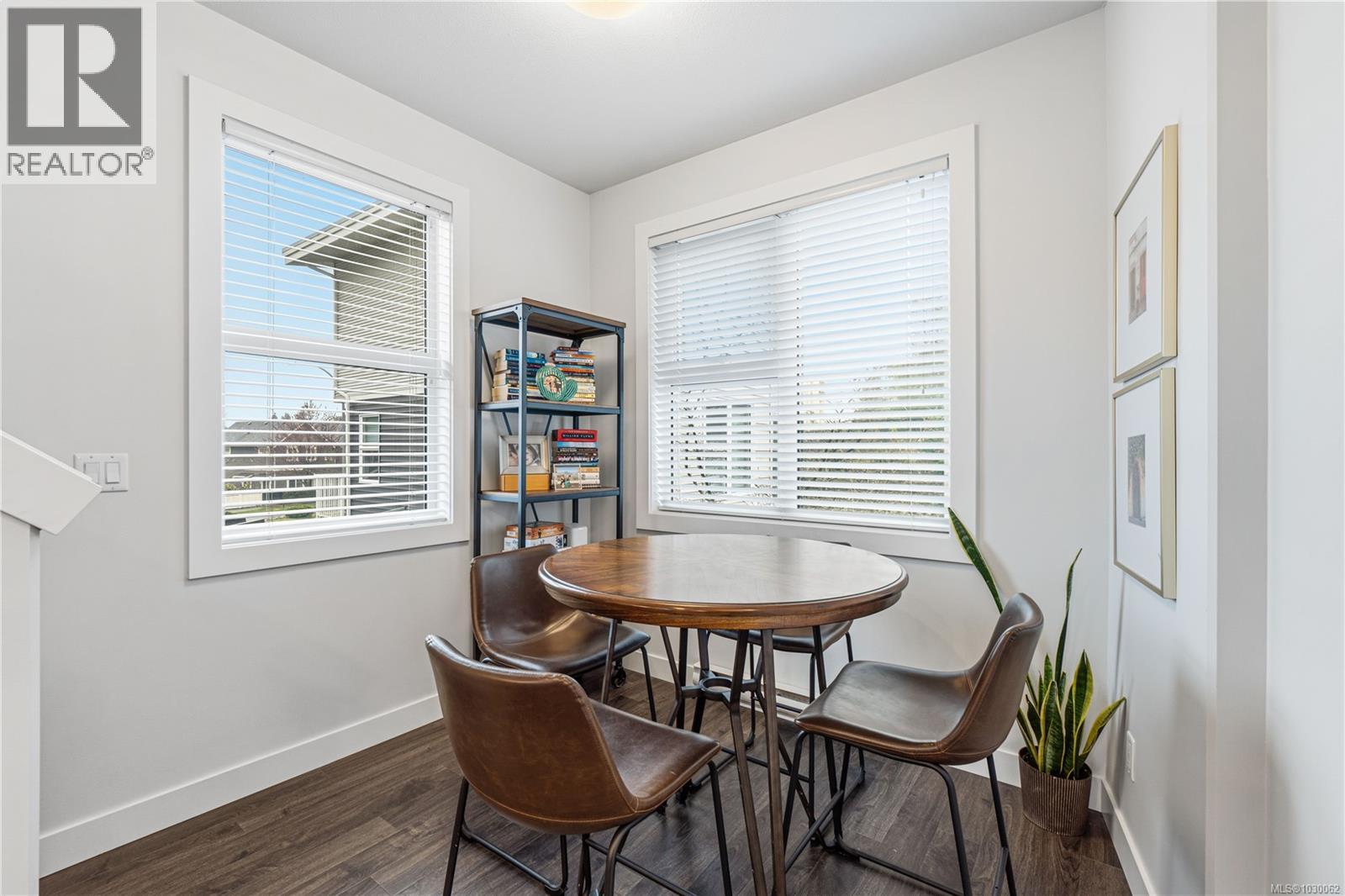 #103 1800 Summerhill Pl - 13