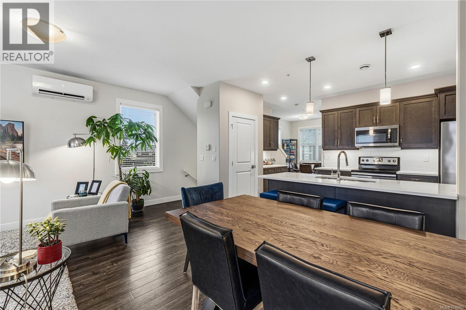 #103 1800 SUMMERHILL PL - 9