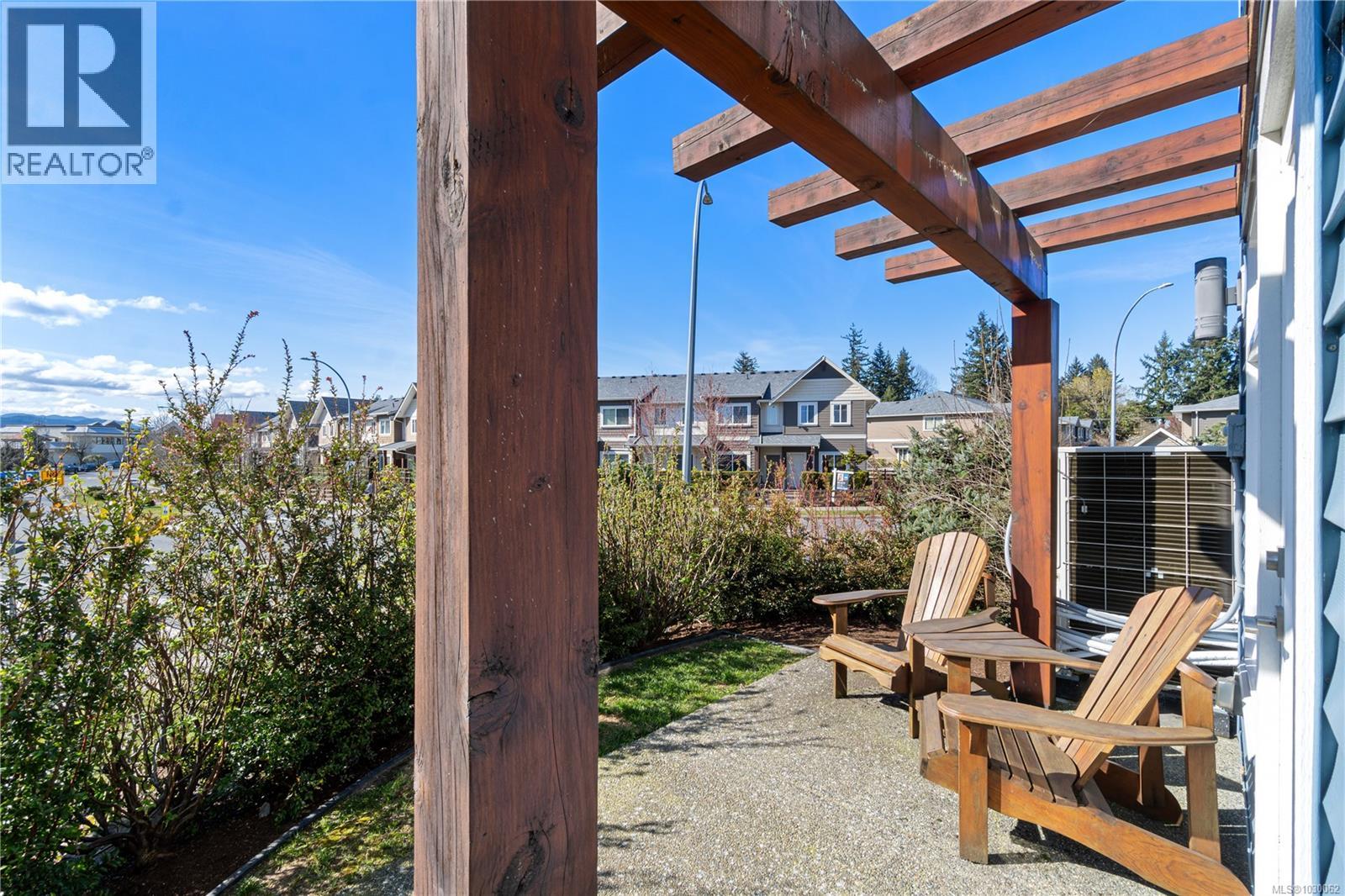 #103 1800 Summerhill Pl - 34