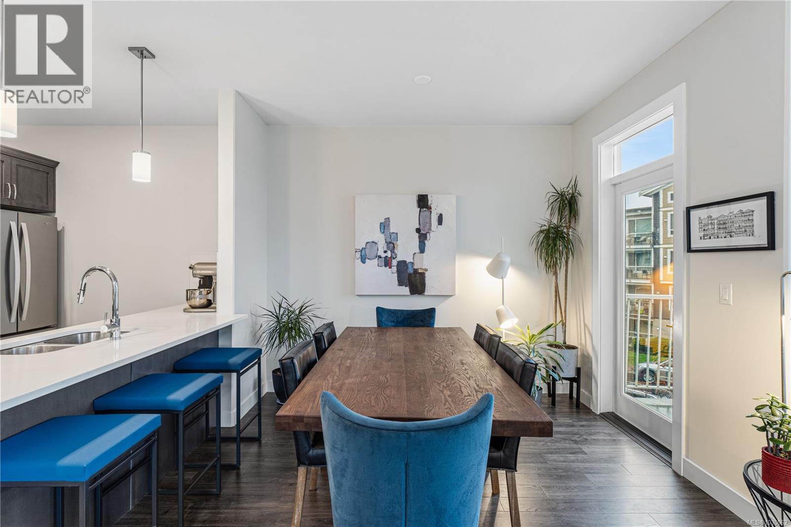 #103 1800 SUMMERHILL PL - 5