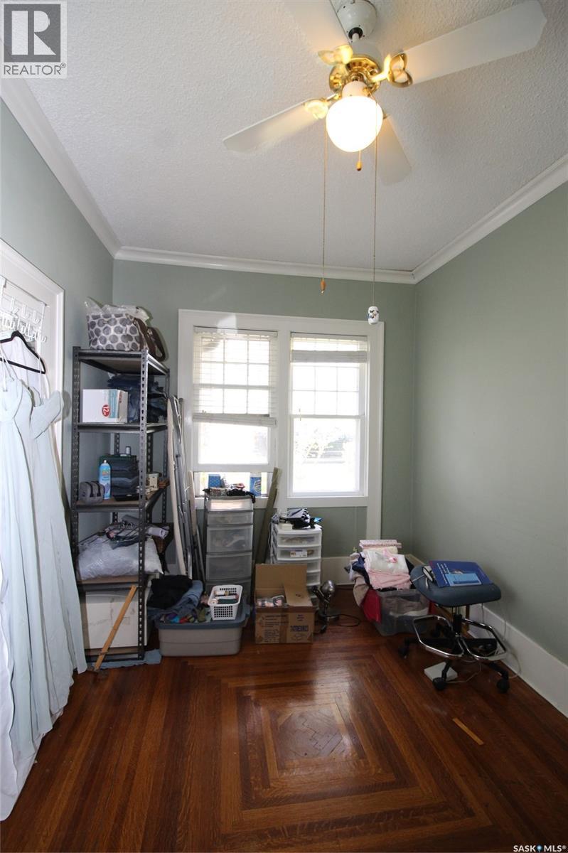 512 1ST STREET W - 23