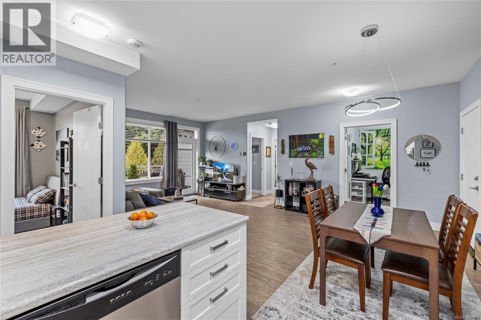 #205 4960 SONGBIRD PL - 13