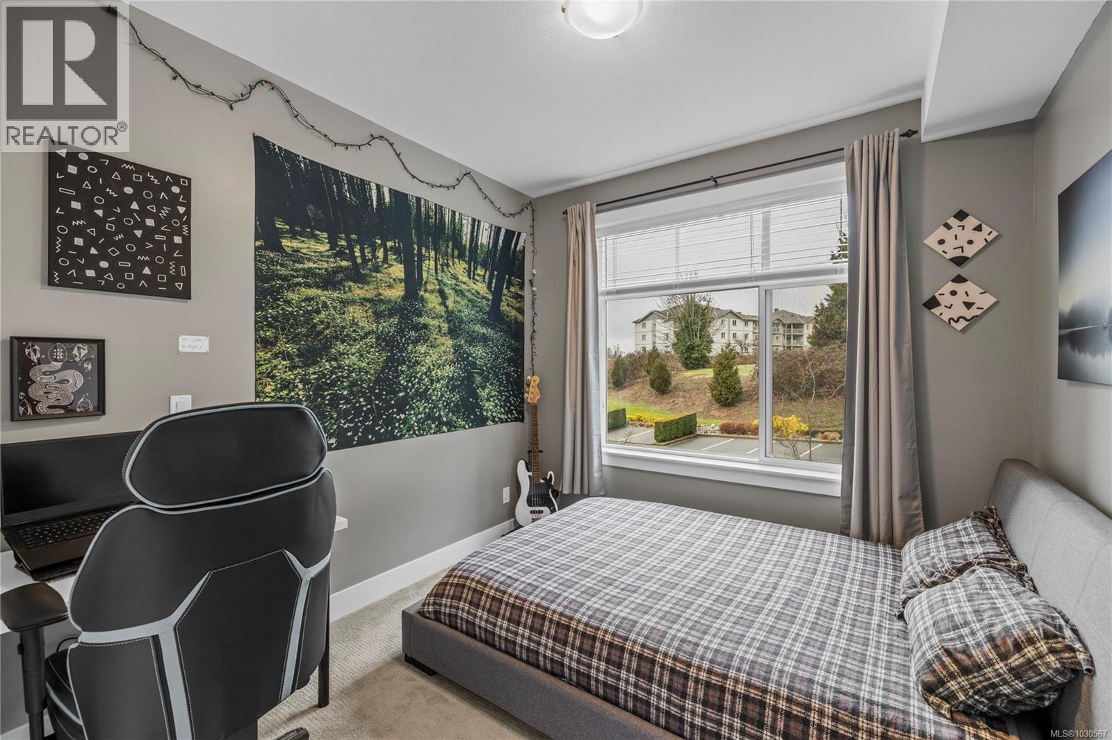 #205 4960 SONGBIRD PL - 17