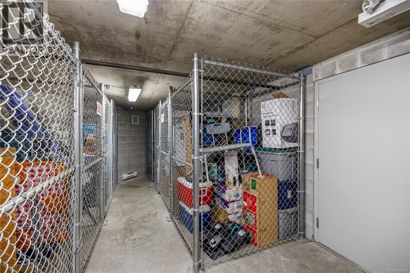 #205 4960 SONGBIRD PL - 25