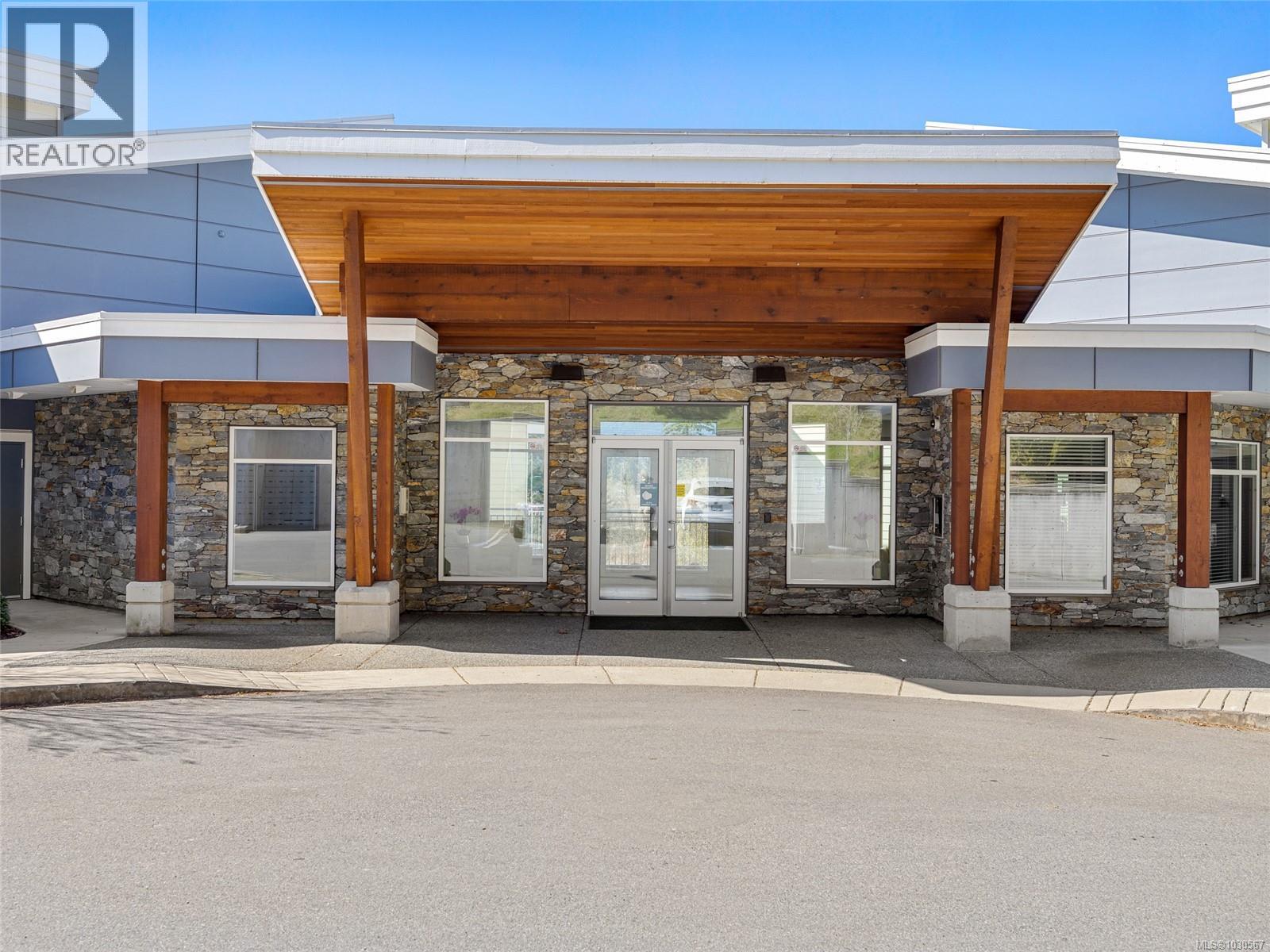 #205 4960 SONGBIRD PL - 29