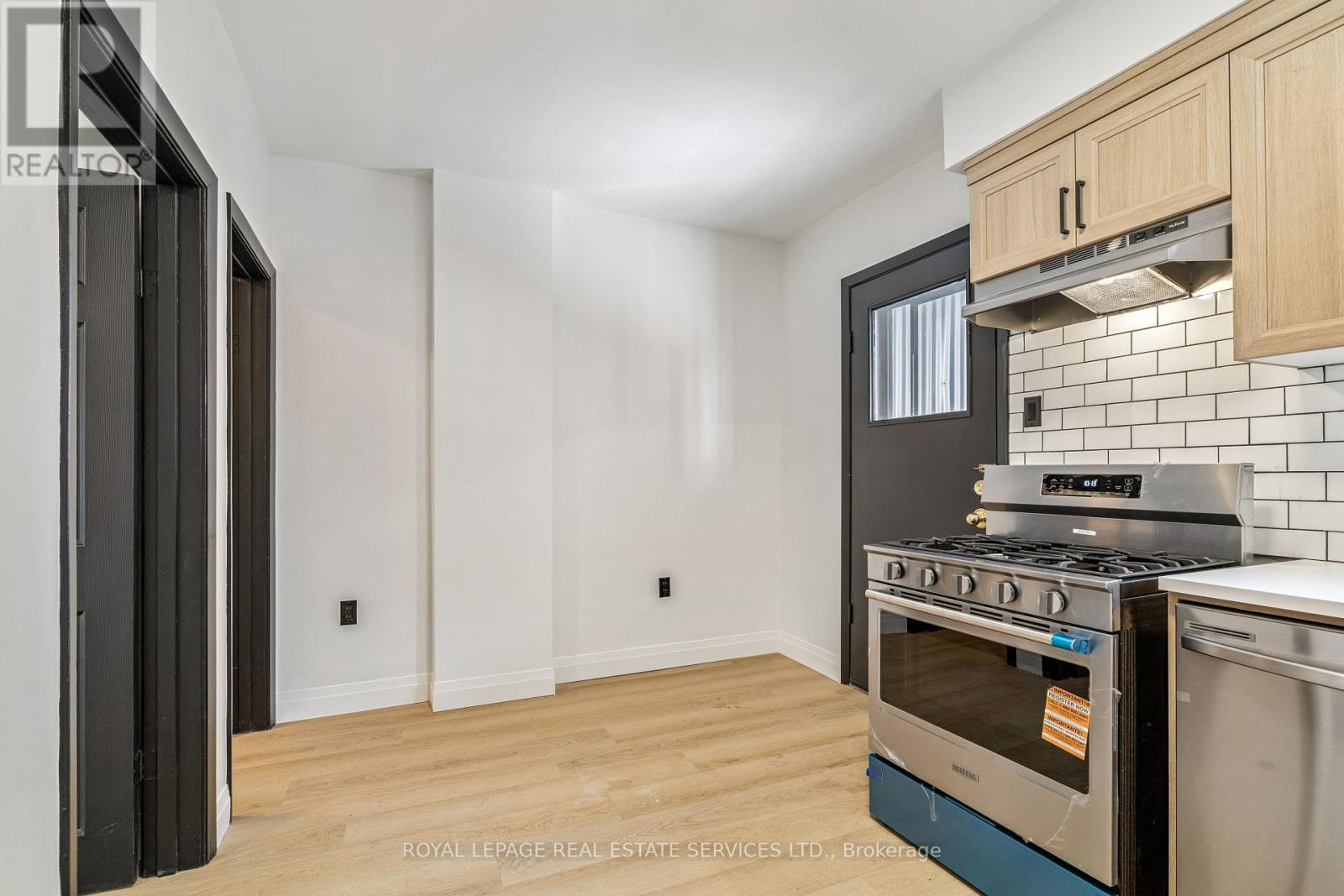 83 BARNESDALE AVENUE N - 15
