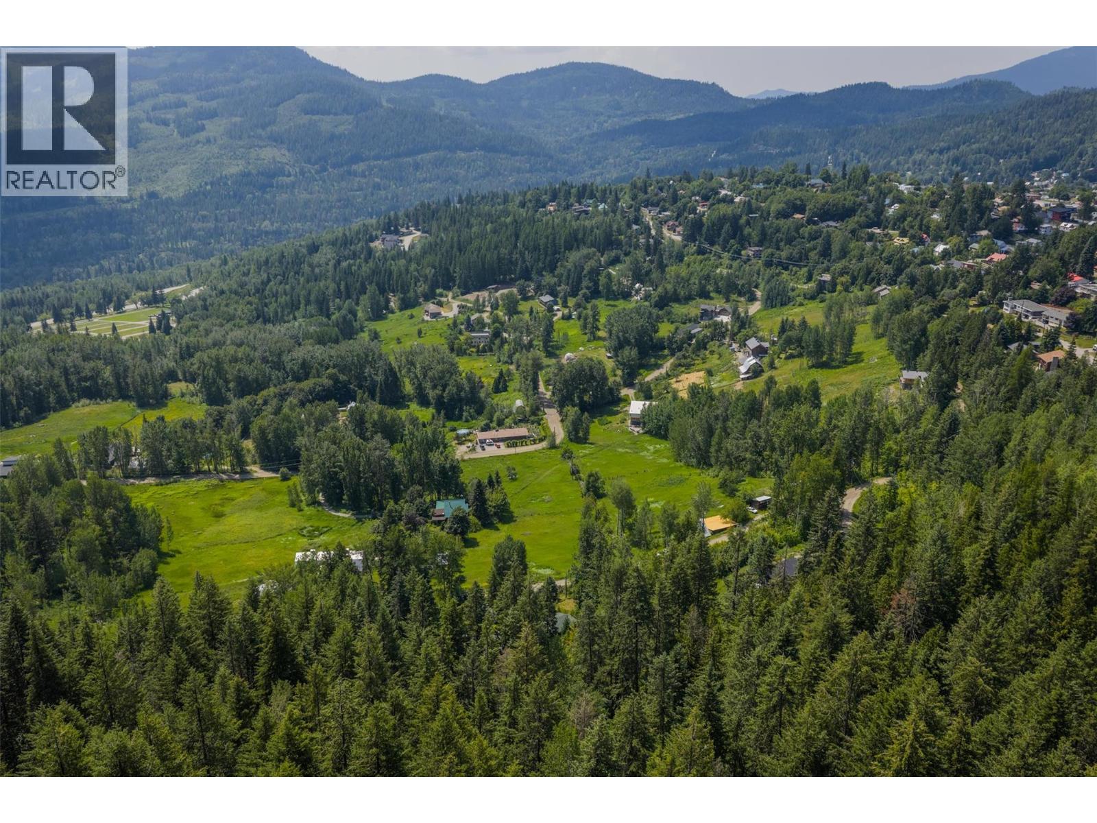 Parcel A COLUMBIA-KOOTENAY Road, Rossland