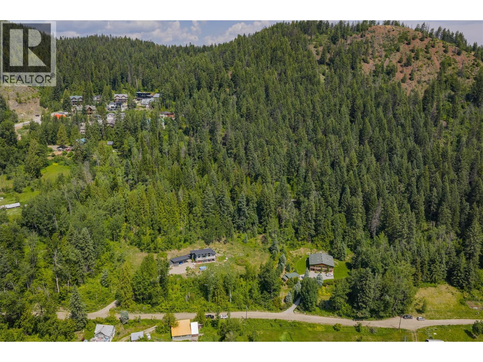 Parcel A COLUMBIA-KOOTENAY Road, Rossland