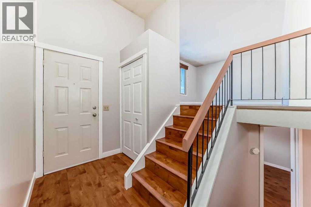 72 Whitehaven Road NE, Calgary, Alberta